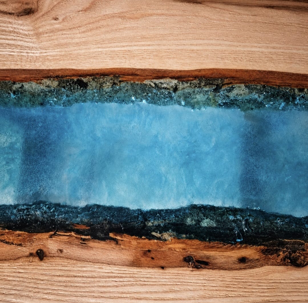 Table Rivière en Erable et Résine Epoxy – Image 2