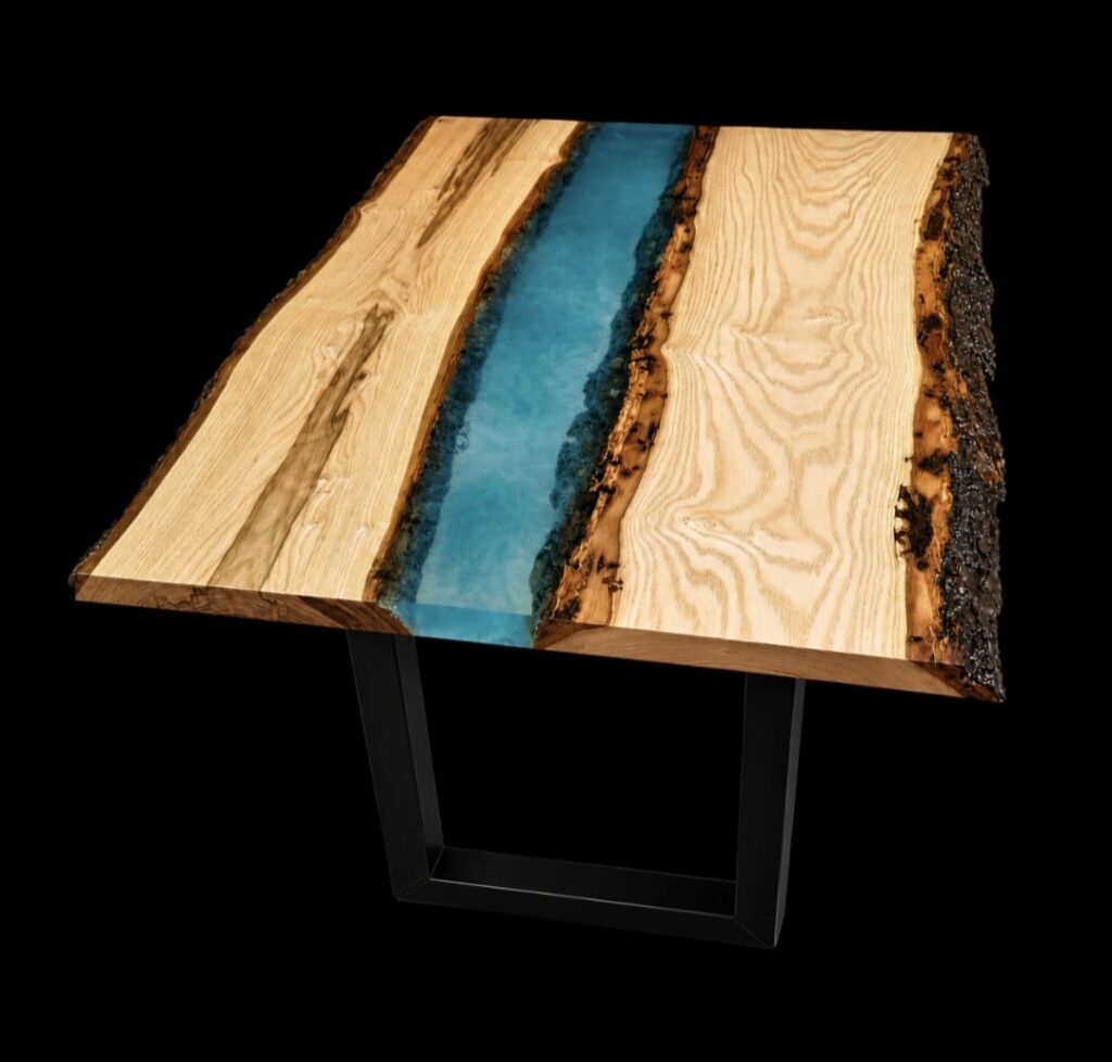 Table Rivière en Erable et Résine Epoxy